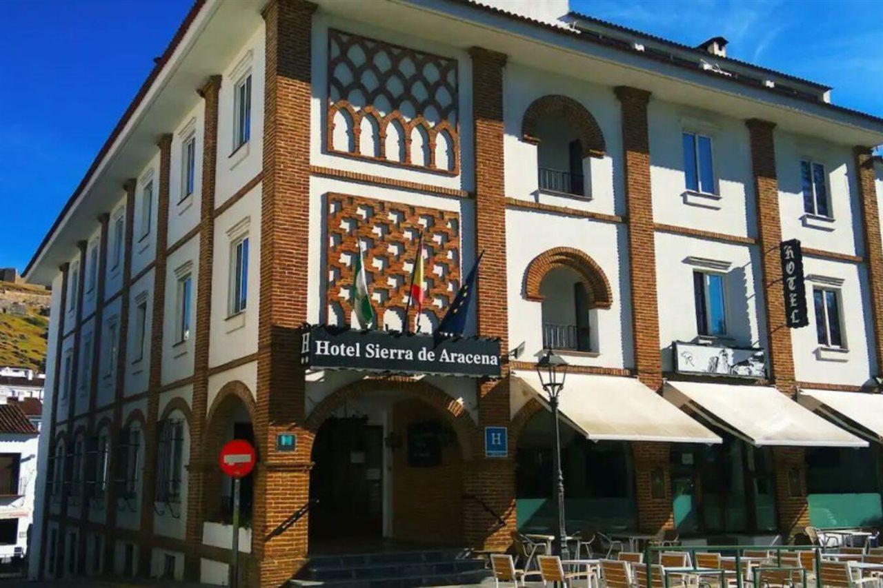 Hotel Sierra De Αραθένα Εξωτερικό φωτογραφία