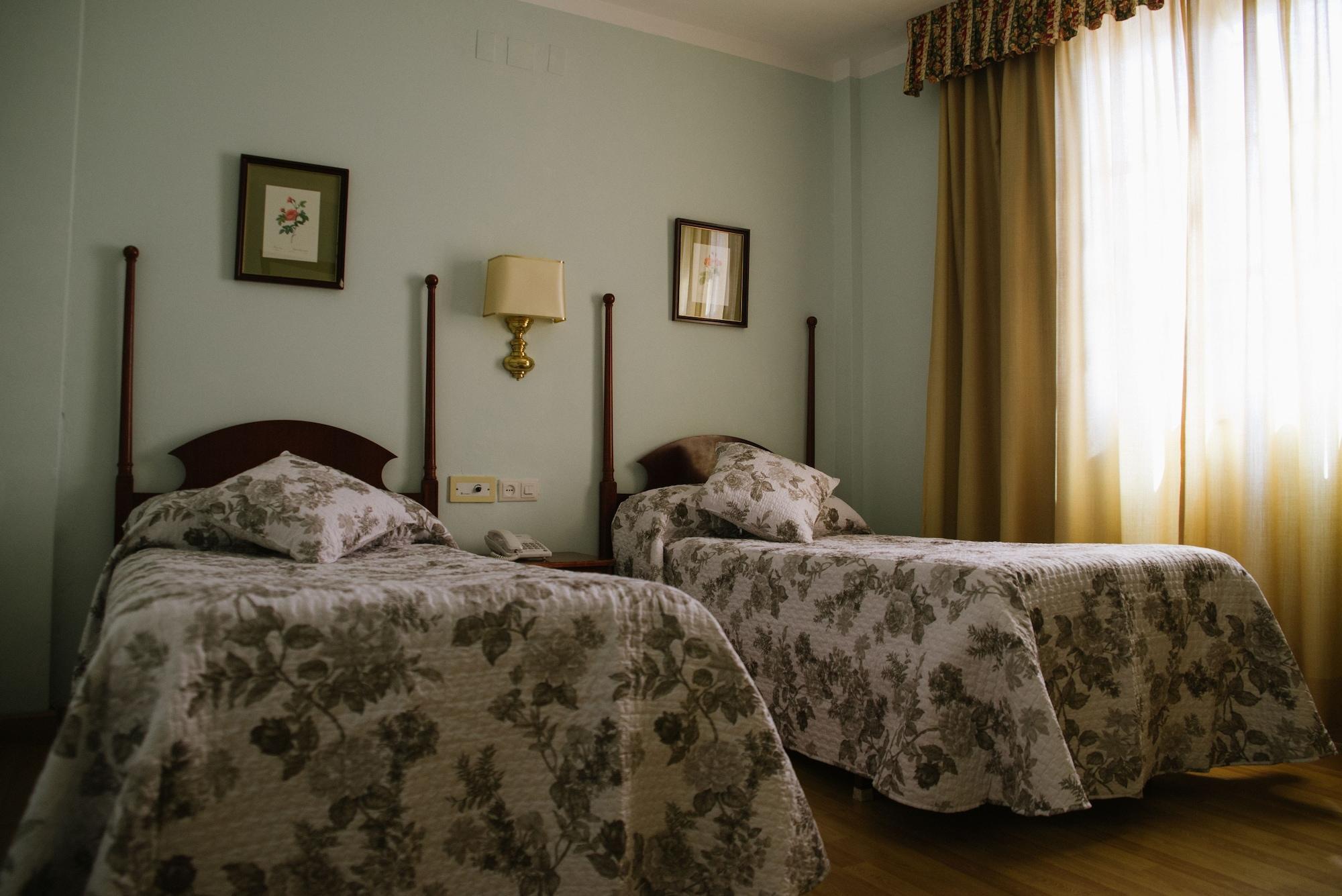 Hotel Sierra De Αραθένα Εξωτερικό φωτογραφία
