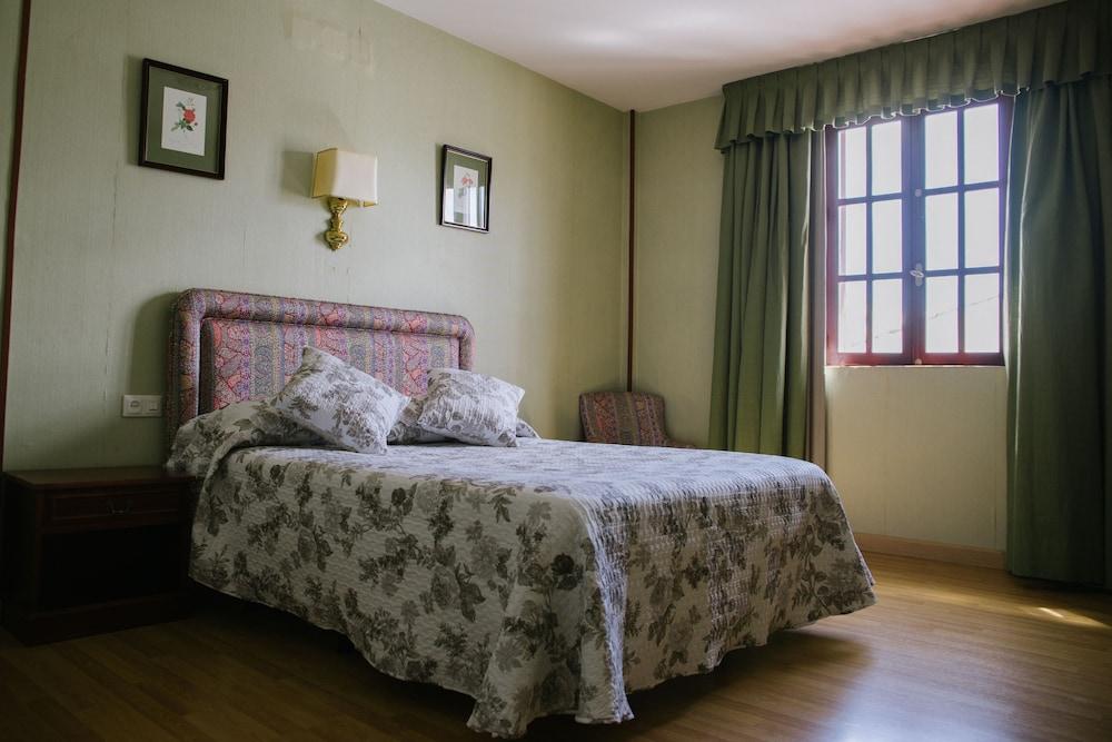 Hotel Sierra De Αραθένα Εξωτερικό φωτογραφία
