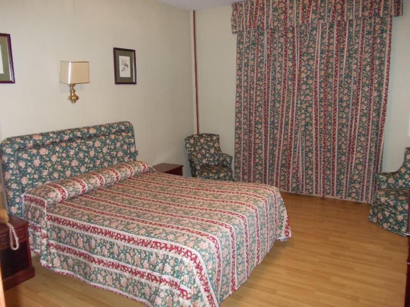 Hotel Sierra De Αραθένα Εξωτερικό φωτογραφία