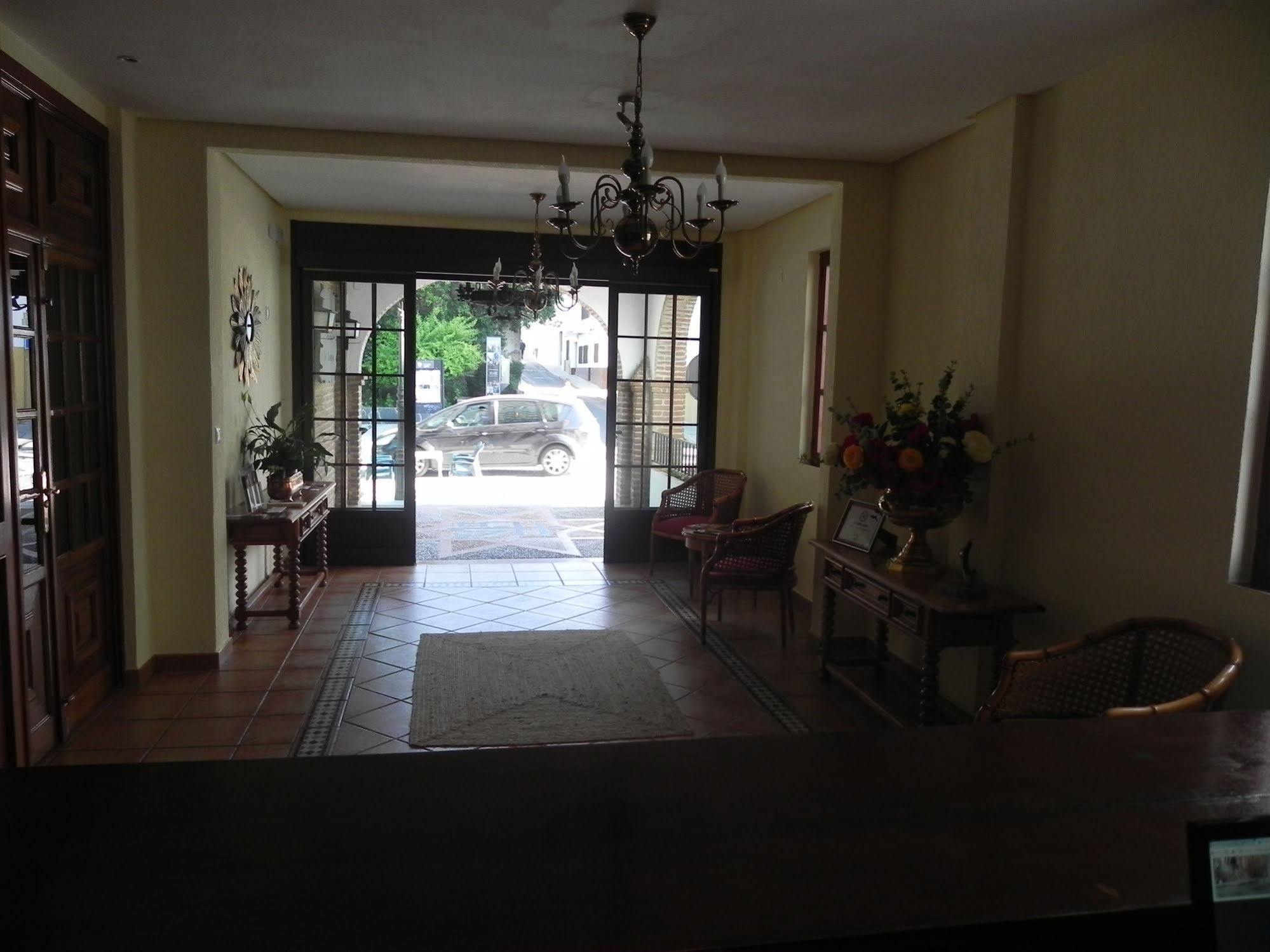 Hotel Sierra De Αραθένα Εξωτερικό φωτογραφία