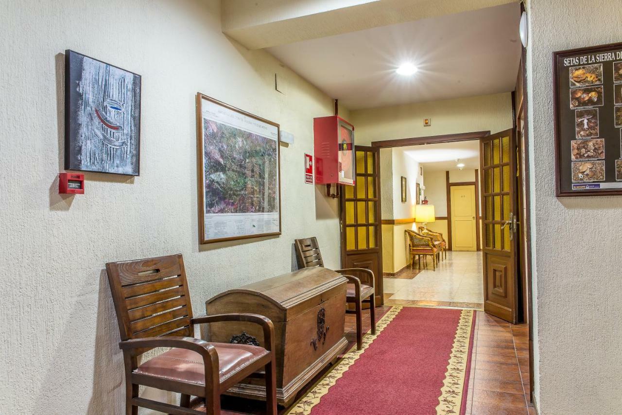 Hotel Sierra De Αραθένα Εξωτερικό φωτογραφία